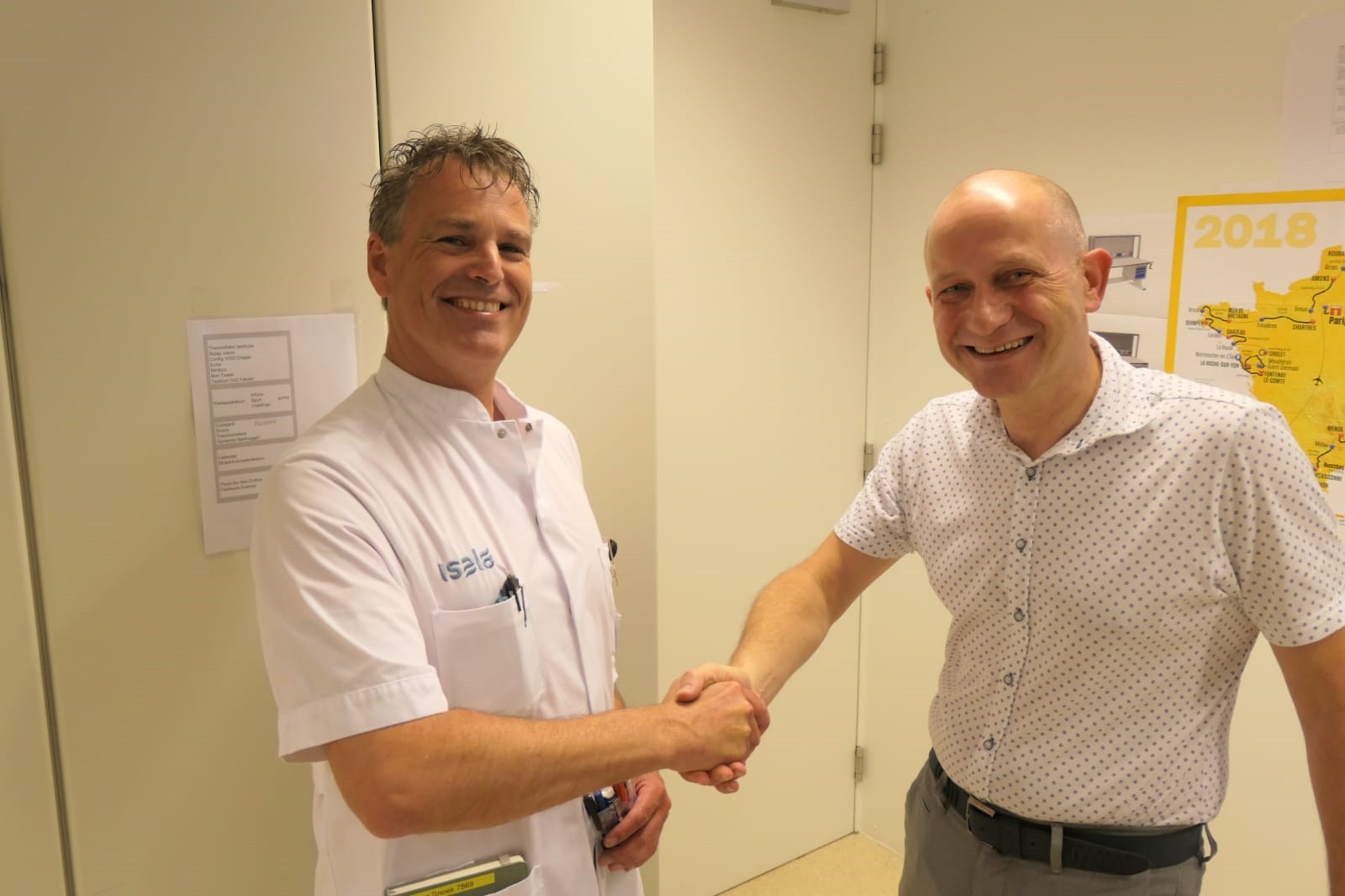Johan Snoek, logistiek medewerker Medische technologie, kreeg een Isala-Pluim