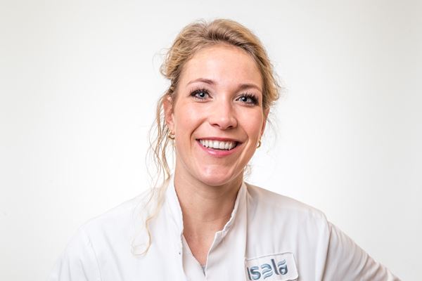 Plastisch chirurg Annet van Rijssen Plastisch chirurg Annet van Rijssen