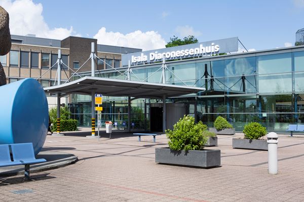 Isala Diaconessenhuis Meppel Hoofdingang Isala Diaconessenhuis Meppel