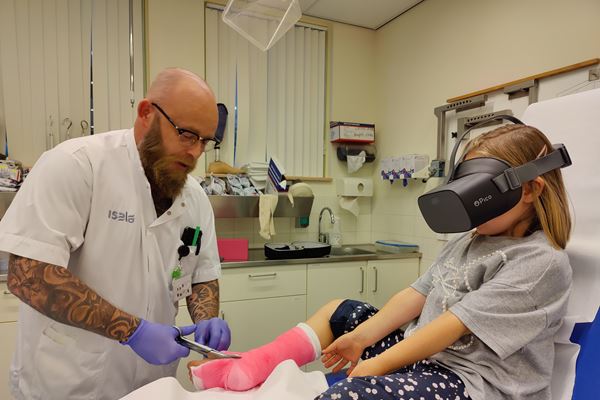 VR-bril kind met VR-bril