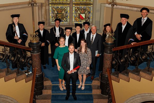 Promotie Job Leenen Promotie Job Leenen