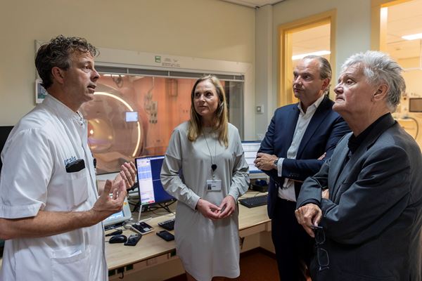 Isala en Philips Isala en Philips tekenden dinsdag 2 juli een nieuw partnerschap.