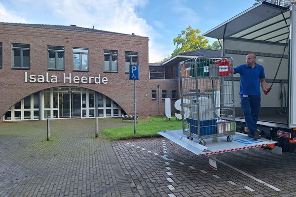 Bode René Mulder Bode René Mulder neemt ons mee op extern transport.