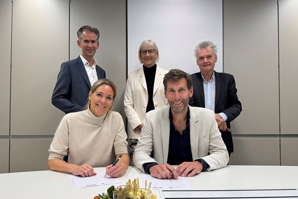 Ondertekening samenwerking Ondertekening samenwerking